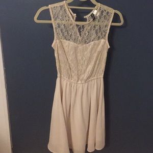 H&M divided cream lace dress